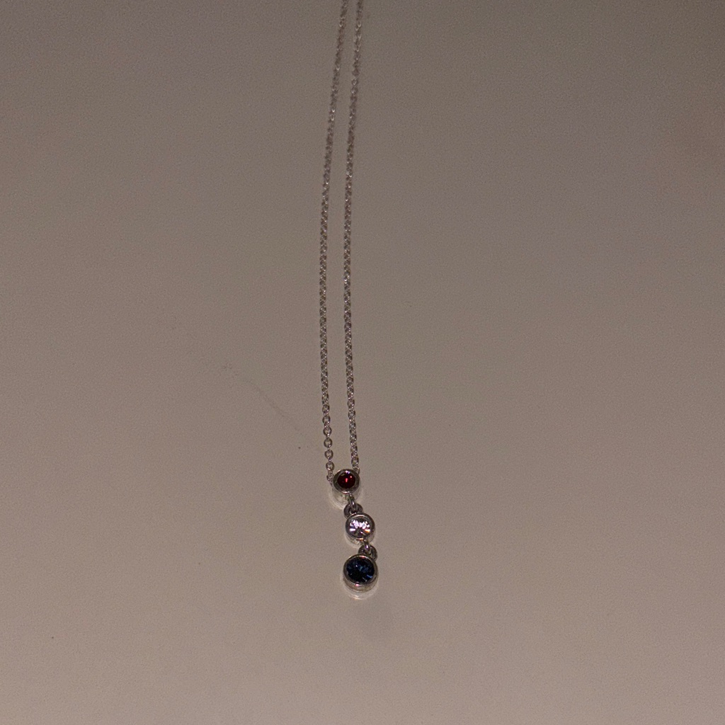 Tommy Hilfiger Glass Stone Pendant On Chain 19$